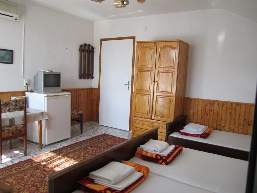 Central Guesthouse Nesebar Exterior photo